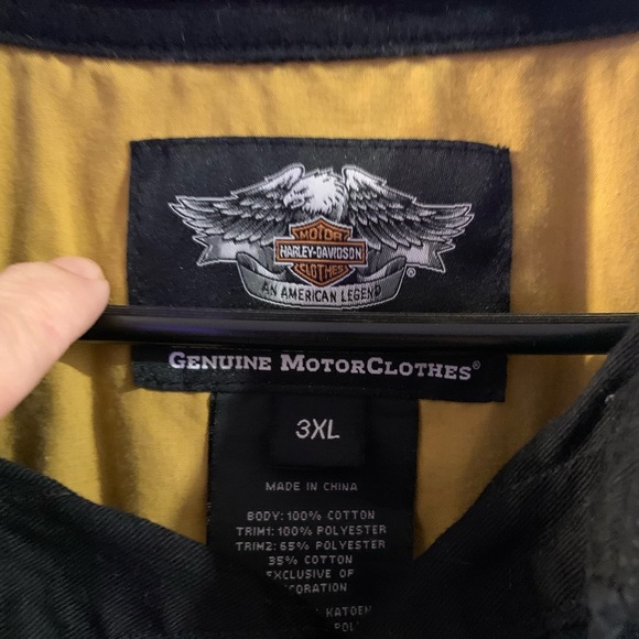 Harley-Davidson Black and Gold Shirt - Picture 3 of 6